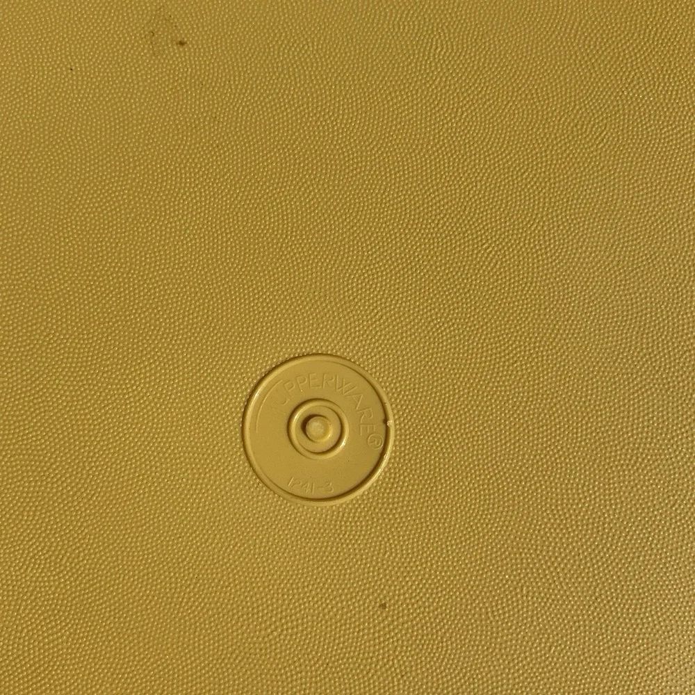 Vintage TUPPERWARE Harvest Gold Square Cake‎ Carrier Bottom 1241-3